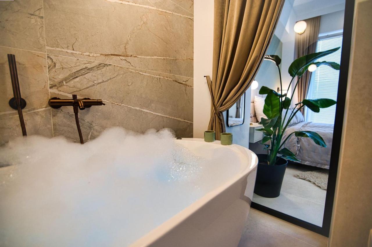 Zator Apartament Mint Wanna Spa Ngoại thất bức ảnh